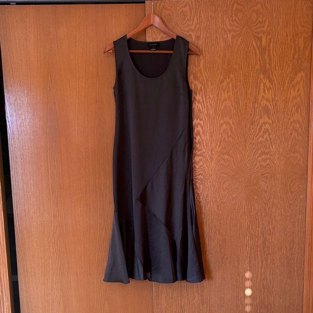 Elegant Olive Green Sleeveless Dress
